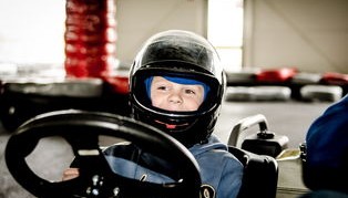 九游官方下载-英超球队赛季体能动态调整与比赛表现相关性研究，英超体能测试