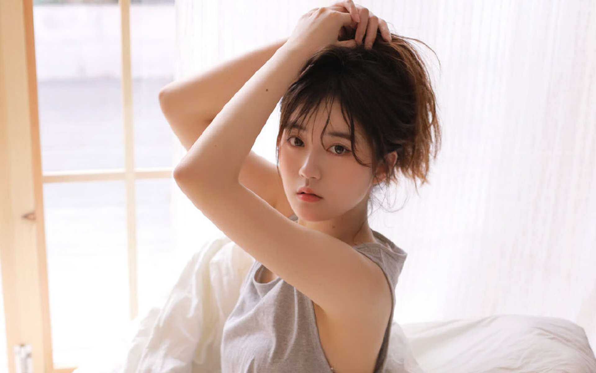 九游娱乐(jiuyou)官方网站-_夜光自行车巡游：在灯火中穿越城市_，自行车的夜光灯怎么亮