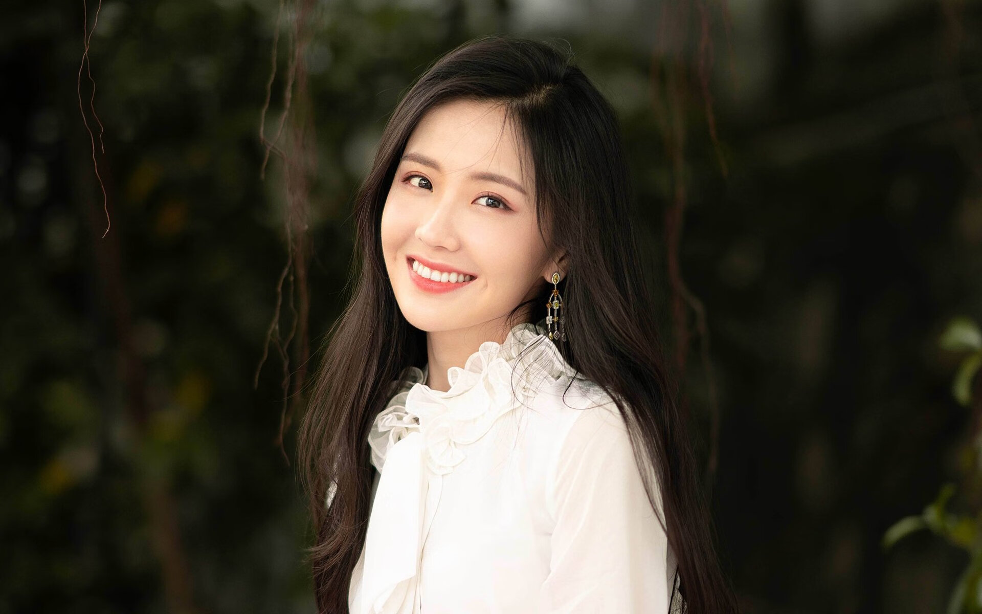 九游app下载中心-西甲赛季中，豪门纷纷升级阵容，争夺联赛冠军，西甲豪门俱乐部