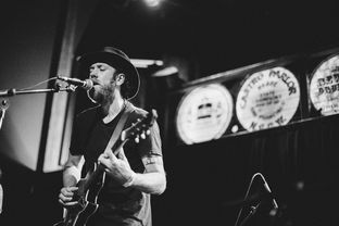 九游app官网下载-美洲杯明星大爆发：精彩表演，万人瞩目！，美洲杯原名